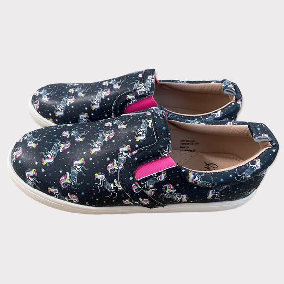 Monkey Feet Unicorn Slip On Glow In The Dark Girls Size 7-8 - Picture 2 of 9